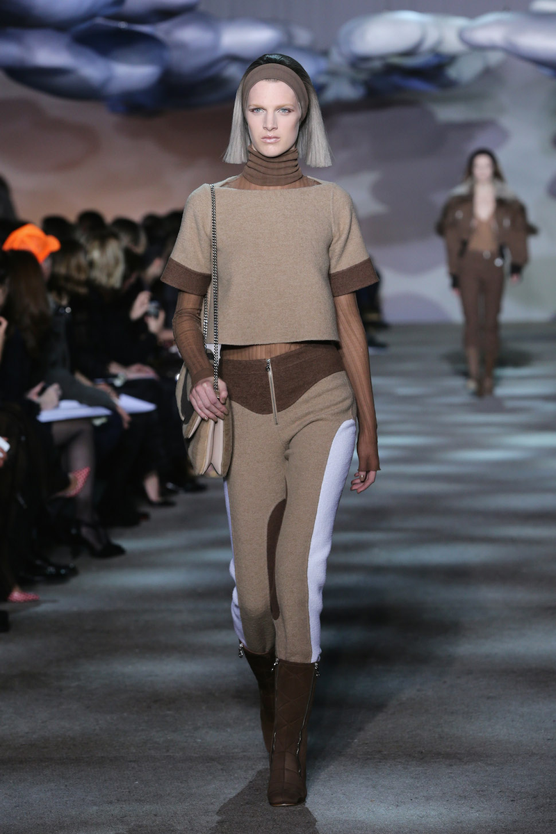 Illustration for article titled Lazy Sloths Rejoice: Fashion Officially Wants You To Dress Like a Slob